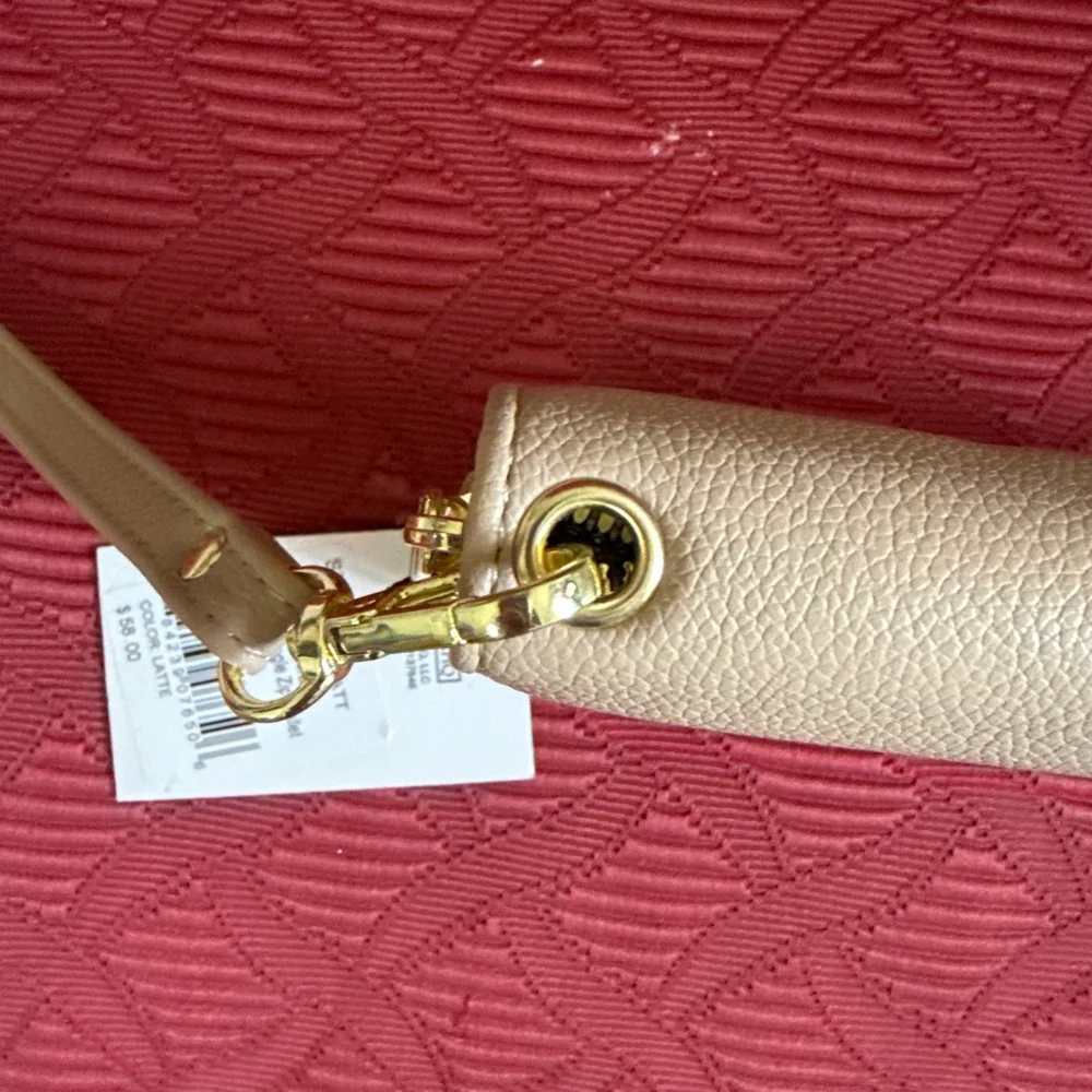 London Fog Latte Bradford Single Zip Wristlet Wallet